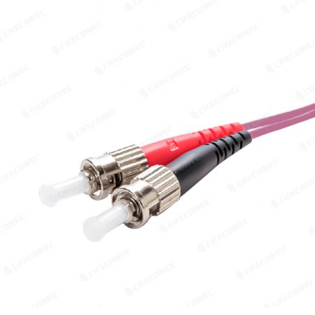 Cable de conexión OM4 de st a st